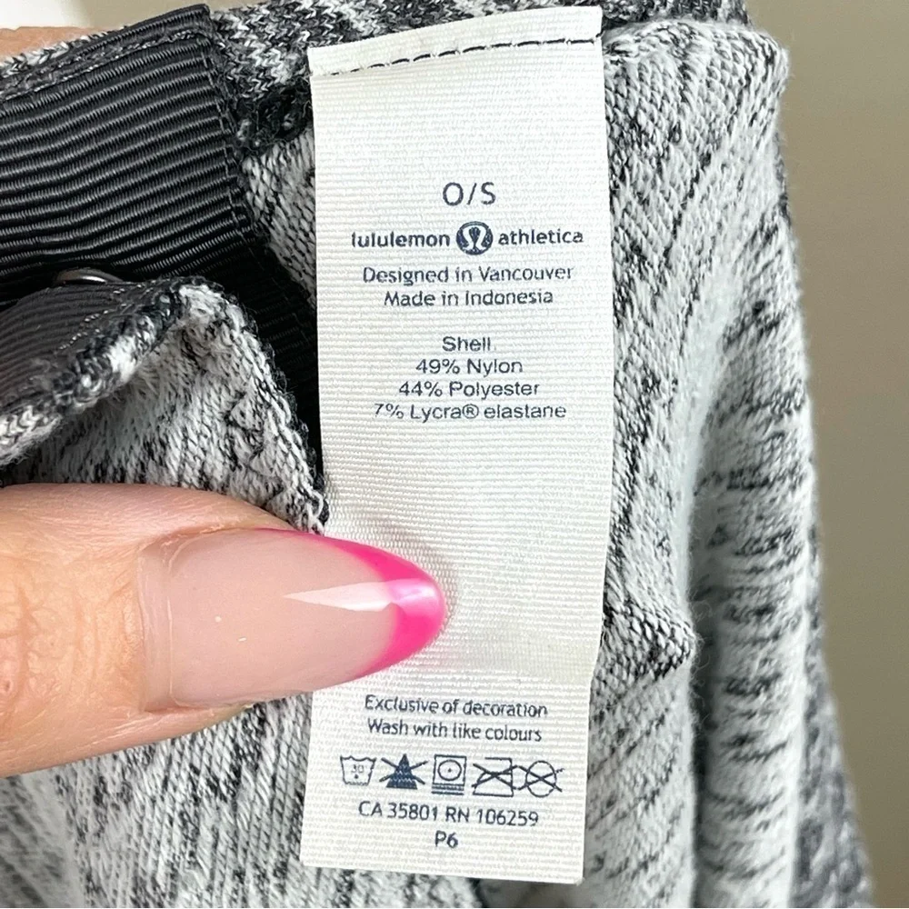 Lululemon Vinyasa Wrap Rulu Four-Way Stretch Scarf OS Women‎